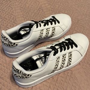 Adidas Grand Court Women’s Sneakers Sz 9.5M EUC